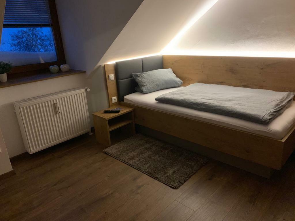 Pension Fewo Schwaerzer Weiherhammer Exterior foto